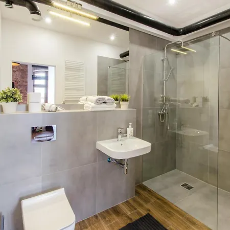 Loft 5 In A Centre *